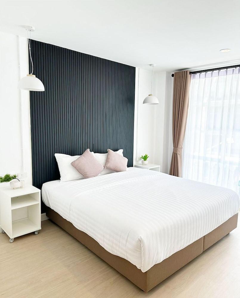 River Home Room Type - Superior Room