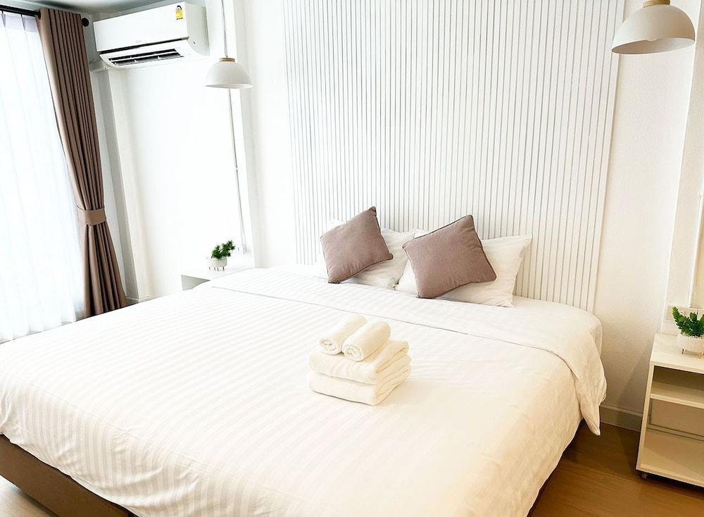 River Home Room Type - Studio Suite