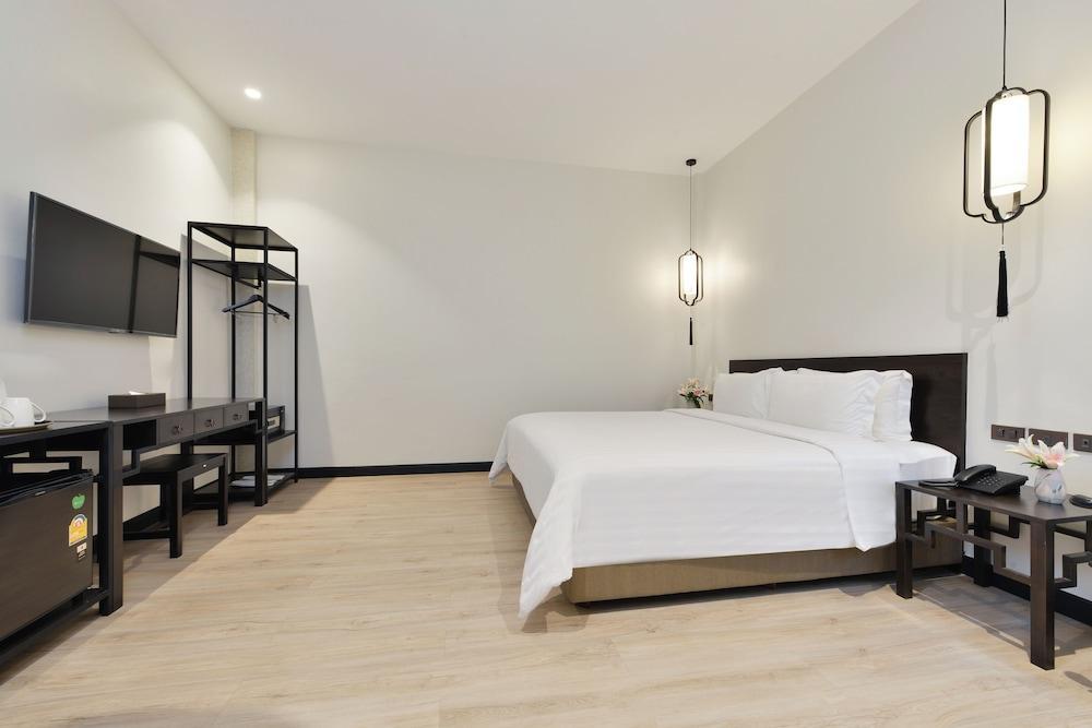 Old Thai Heng Hotel Room Type - Deluxe Double Room