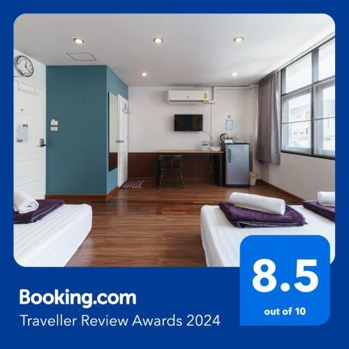 99 Hostel Room Type - Quadruple Room with Private Bathroom