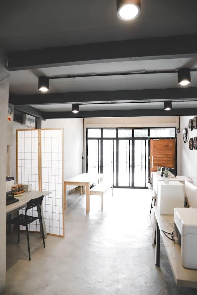 The Cube Hostel Khaosan - Tap to explore photos