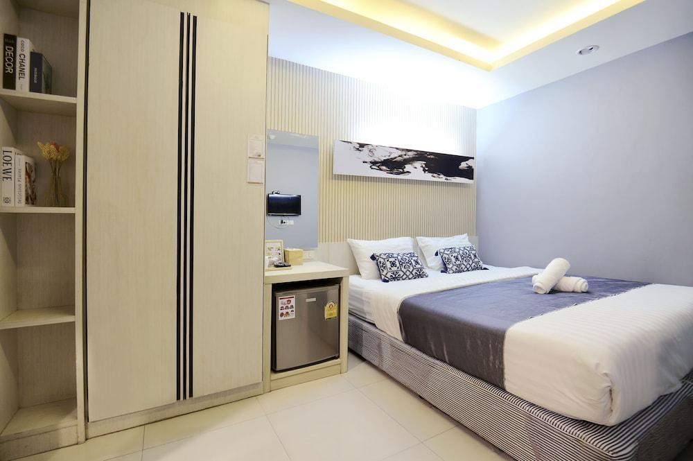 De Lux Bangkok Hotel Room Type - Studio Suite