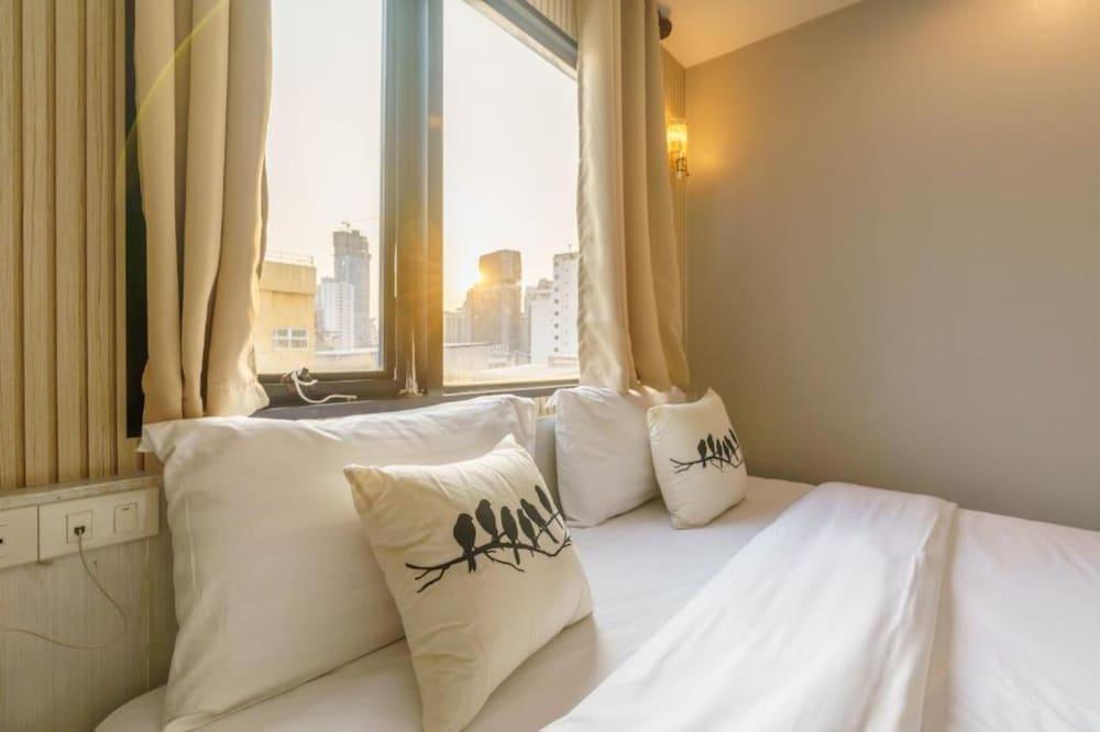 De Lux Bangkok Hotel Room Type - Superior Double Room, 1 King Bed