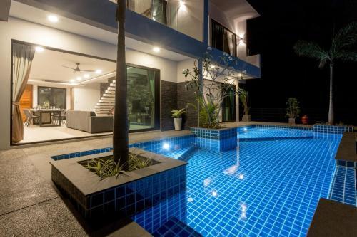 Twin Villas Seaview Kata
