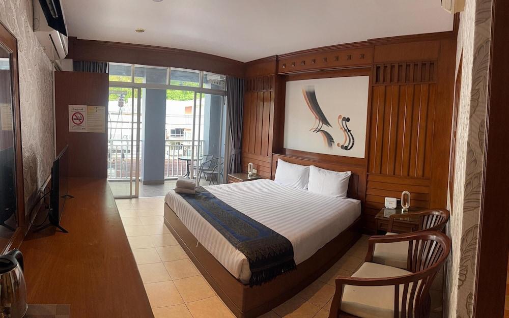 Talya Patong Hotel Room Type - Superior Room