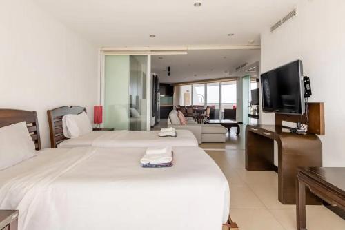 Andaman Sea View Apartment - Patong Beach - Tap to explore photos
