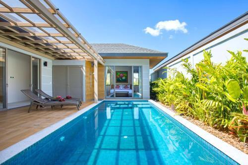 Resort Boutique 2BR Villa Dalaa 4, Private Pool, Full Service, 5 min Drive Kamala Beach