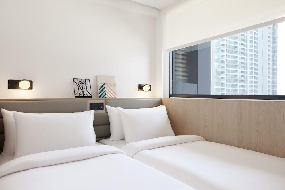 ASAI Bangkok Sathorn Room Type - Basic Room, 2 Twin Beds (Cosy)
