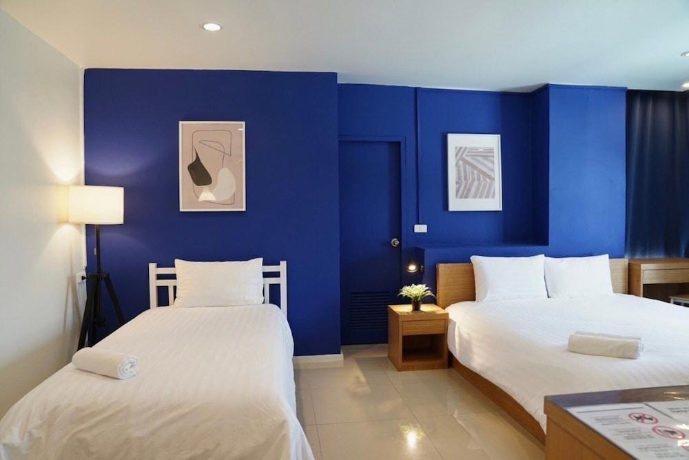 The View Residence Room Type - Deluxe Triple room The View Residence Room Type - Deluxe Triple room