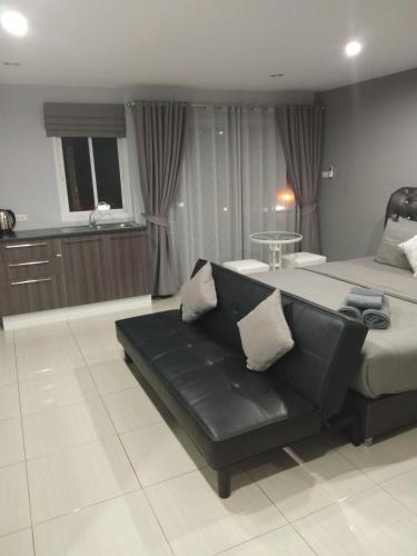 Asia's Beach Apartments Room Type - King Studio