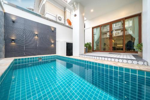 Prime Patong Pool Villas 2 villas by MP property - Tap to explore photos
