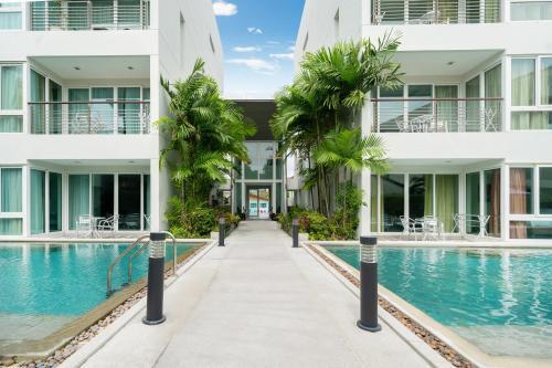 Holiday apartment at Palms, 100 meters to beach