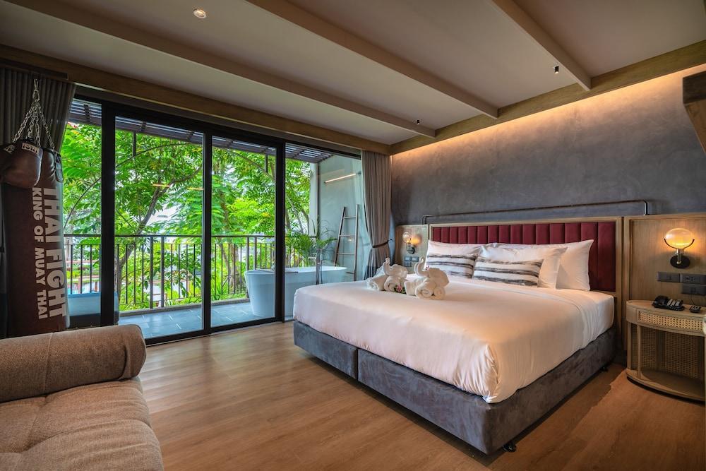 Thai Fight Hotel Room Type - 1 Bedroom Suite Pool View King Bed Thai Fight Hotel Room Type - 1 Bedroom Suite Pool View King Bed