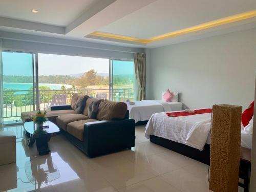Da Bungalows Room Type - Family Deluxe Seaview with Balcony
