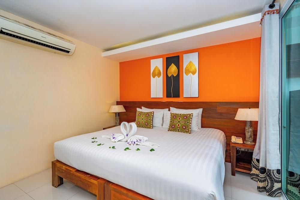 The Cheetar Hotel, Phuket Room Type - Deluxe Twin Room