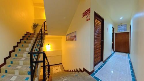 Royal Vista Room Type - Deluxe Twin Room