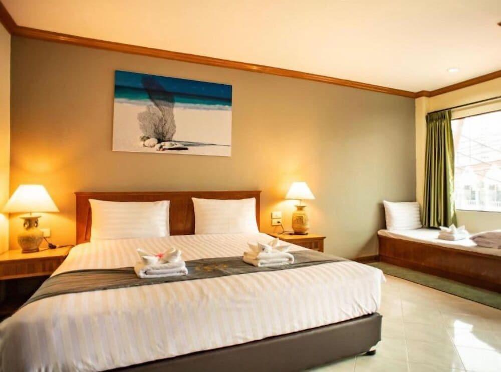 Royal Vista Room Type - Deluxe Double Room