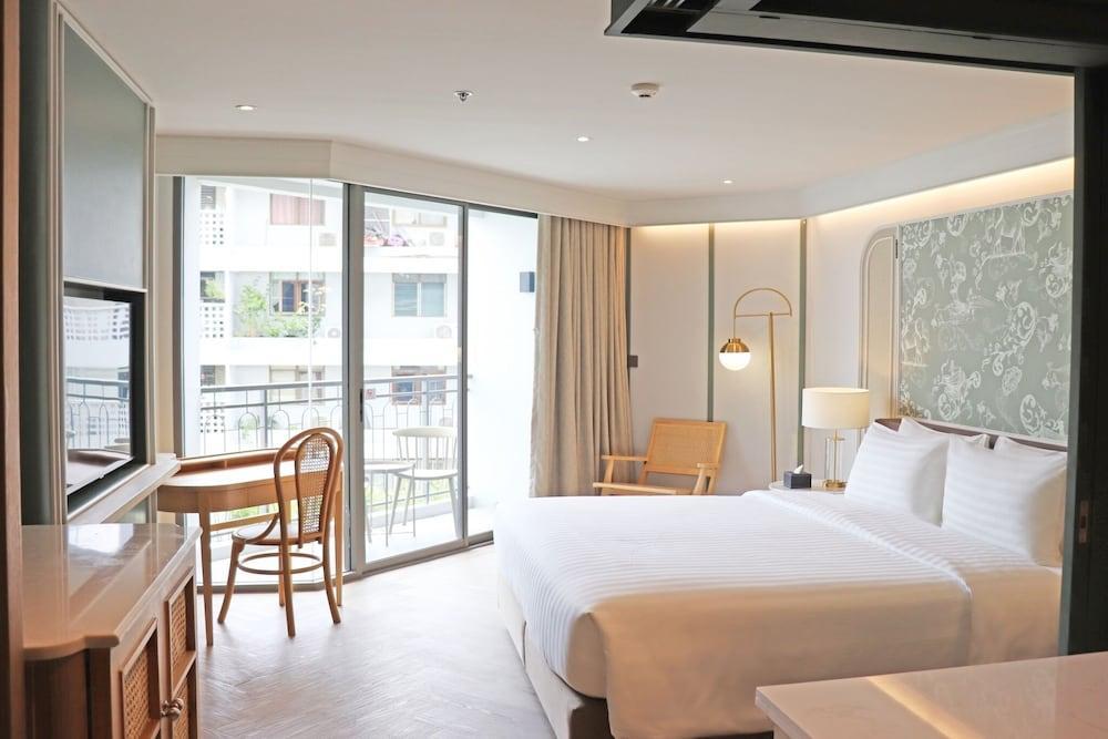 The Quarter Chaophraya by UHG Room Type - Superior with Balcony, King Bed