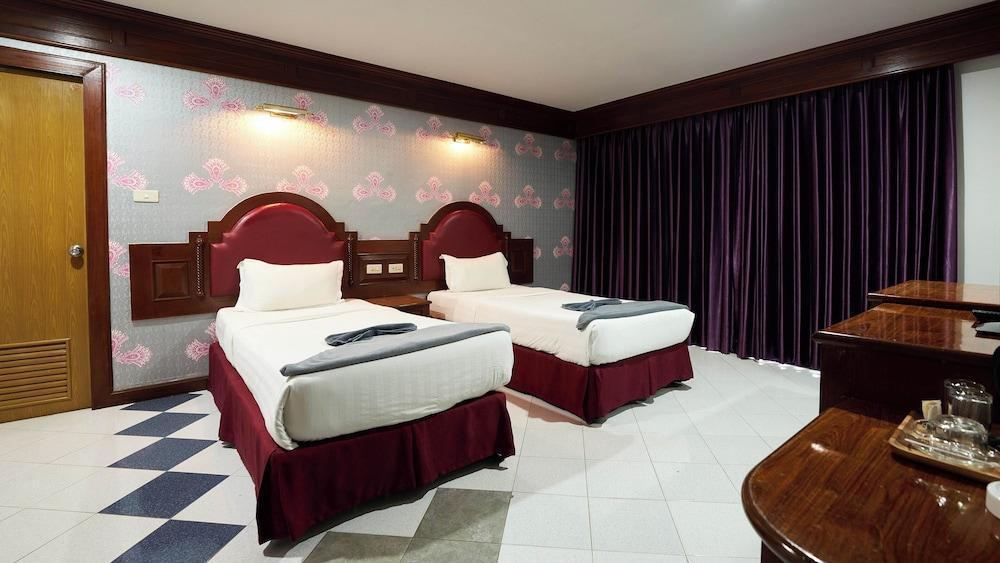 Lime Hotel Room Type - Superior Twin Room