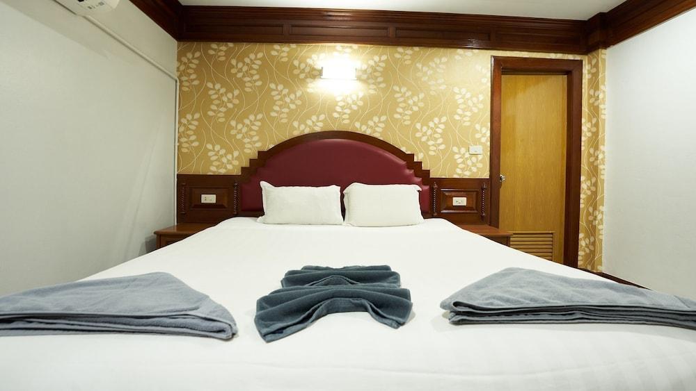 Lime Hotel Room Type - Standard Room, No Windows