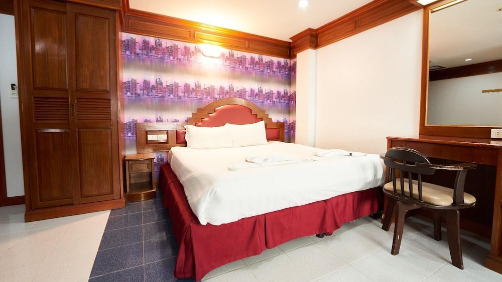 Lime Hotel Room Type - Family Room