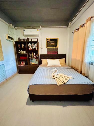 The Dreamcatcher Hostel Nathon SamuiSunset Room Type - Queen Room