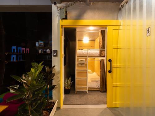 Khao San Social Capsule Hostel Room Type - Bed in 4-Bed Female Dormitory Room