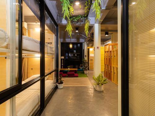 Khao San Social Capsule Hostel - Tap to explore photos