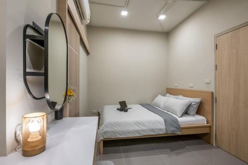C2 stay Phayathai Room Type - Studio Apartment
