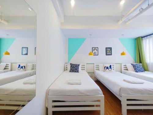 Ostay Asoke Bangkok Room Type - Triple Room with Shared Bathroom
