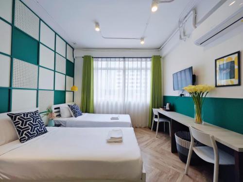 Ostay Asoke Bangkok Room Type - Triple Room with Bathroom Ostay Asoke Bangkok Room Type - Triple Room with Bathroom