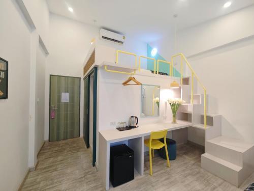 Ostay Asoke Bangkok Room Type - Family Room Ostay Asoke Bangkok Room Type - Family Room