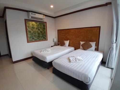 COZY Residence Patong - Tap to explore photos