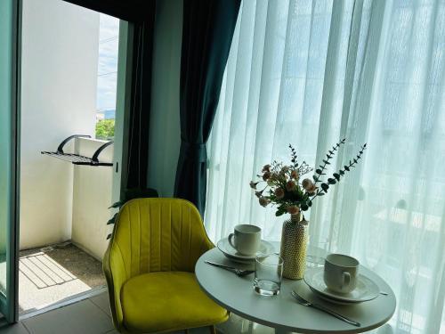 Studio room in Mango House - Tap to explore photos