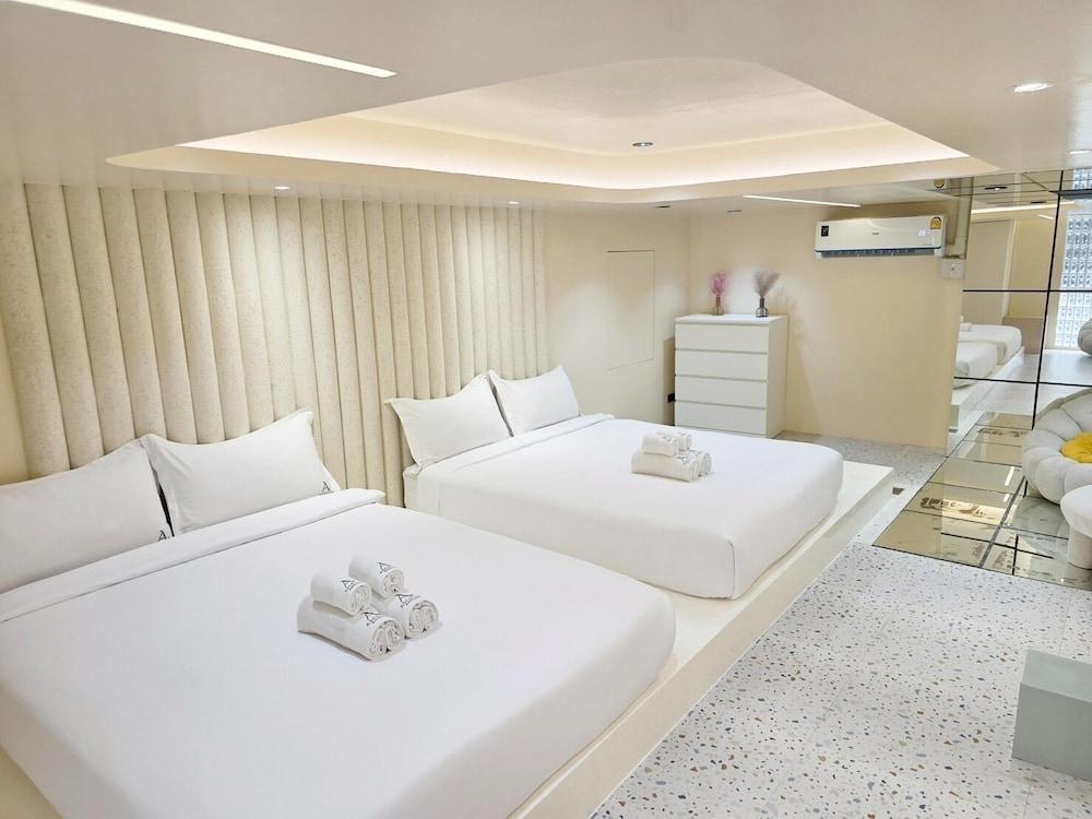 Ascella Bangkok Hotel Room Type - Comfort Studio Suite