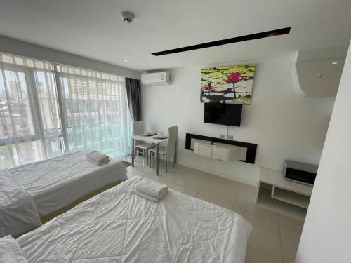 GETAWAY STUDIO in City Center Residence - Tap to explore photos