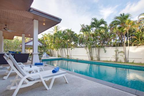 Beautiful Thai 4BR Pool Villa Fanny xxx - Tap to explore photos