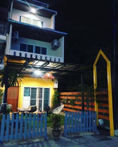 A title Guestel jomtien - Tap to explore photos