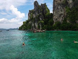 Airport Pearl Residence - Tap to explore photos