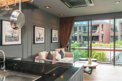 Modern Luxury King Suite Pool View Sauna 57sqm - Tap to explore photos