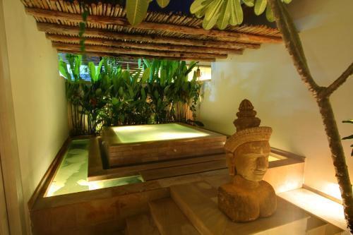 Mia Beach, beach villa and events - Tap to explore photos