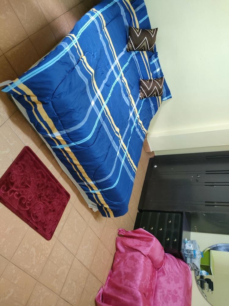 Thai smile serviced Appartments - Tap to explore photos