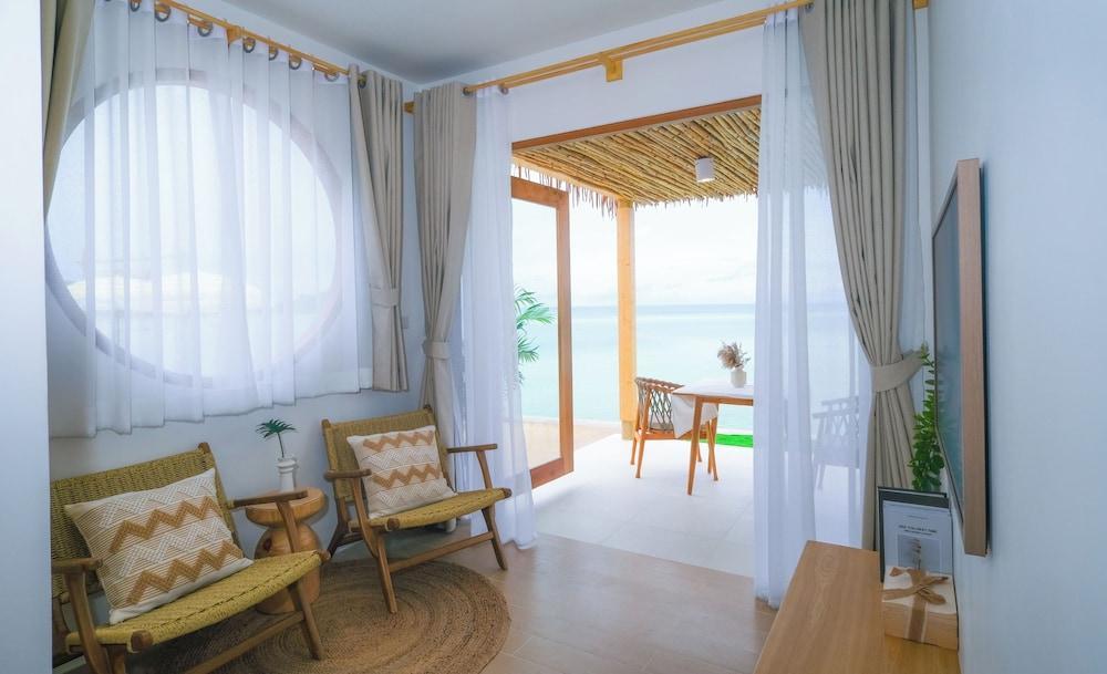 Smile Samui Beach Front Resort Room Type - Private Beachfront Villa (112) Smile Samui Beach Front Resort Room Type - Private Beachfront Villa (112)