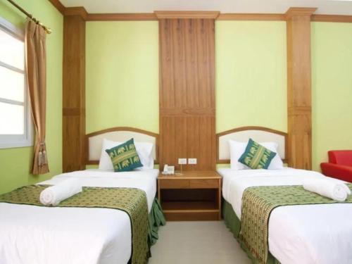 Ampan Resort & Apartment - Tap to explore photos