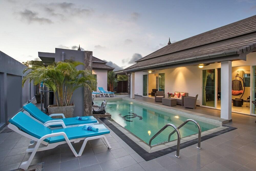 Modern Elegance 3BR Pool Villa Marine - Tap to explore photos