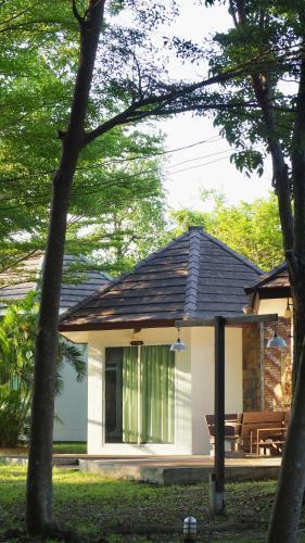 Avare House Krabi - Tap to explore photos