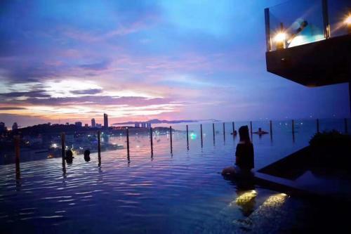 Pattaya Beach Sea View Rooftop Pool Resort Room Type - Apartment with Pool View Pattaya Beach Sea View Rooftop Pool Resort Room Type - Apartment with Pool View