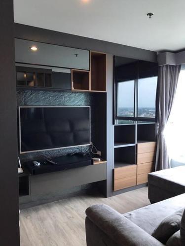 Stunning Seaview Suite - Tap to explore photos
