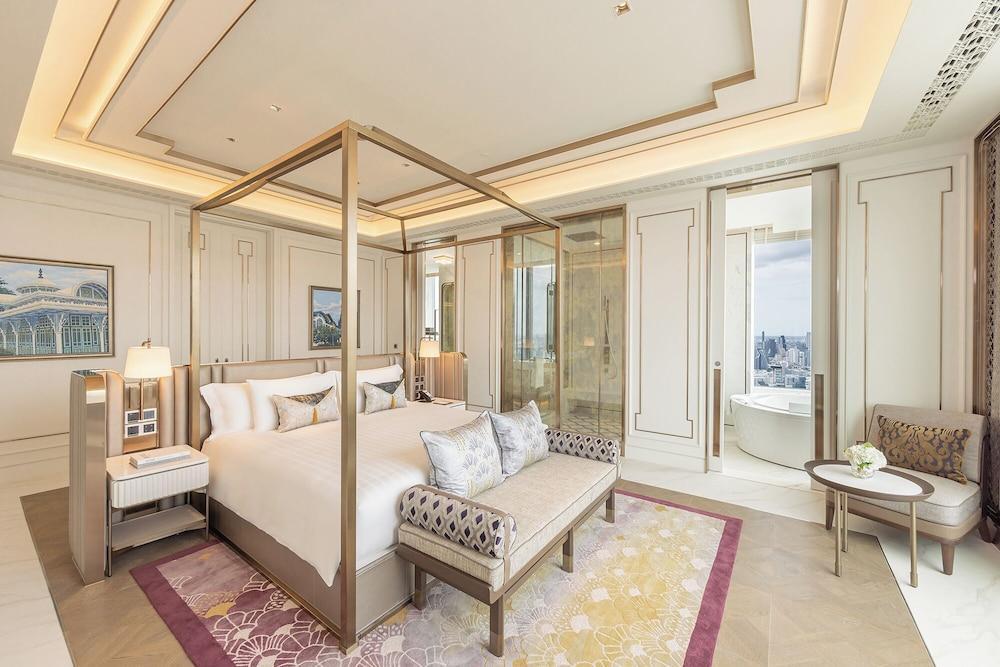 Eastin Grand Hotel Phayathai - Tap to explore photos