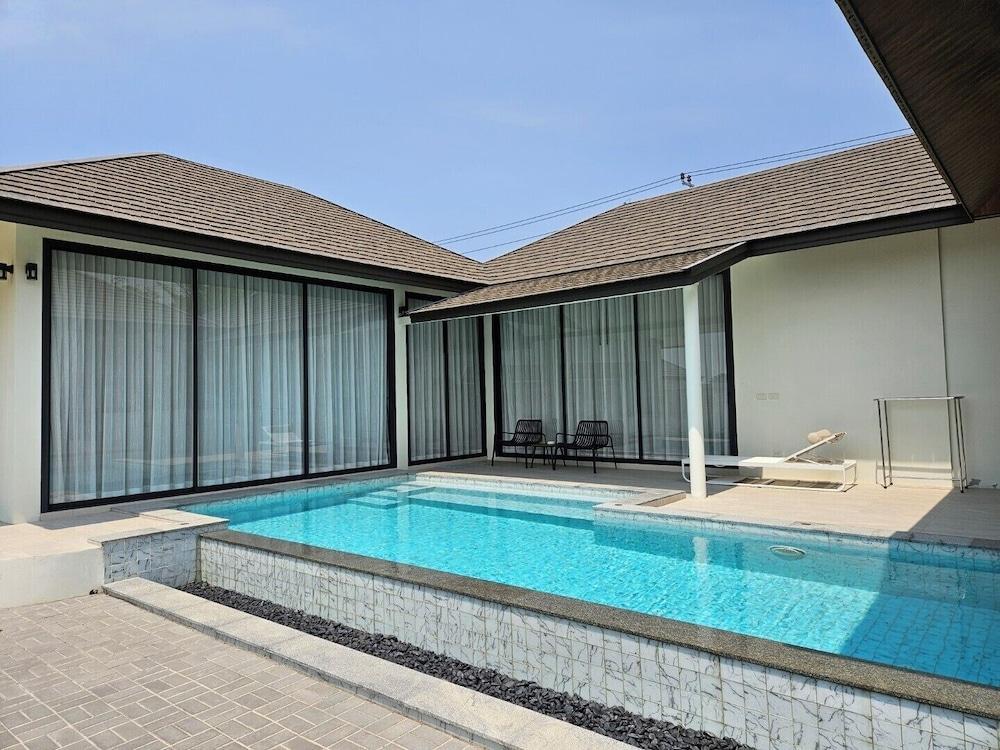 Karisma Private Villa Pattaya Room Type - Villa 3 BR Private Pool - C1 Karisma Private Villa Pattaya Room Type - Villa 3 BR Private Pool - C1